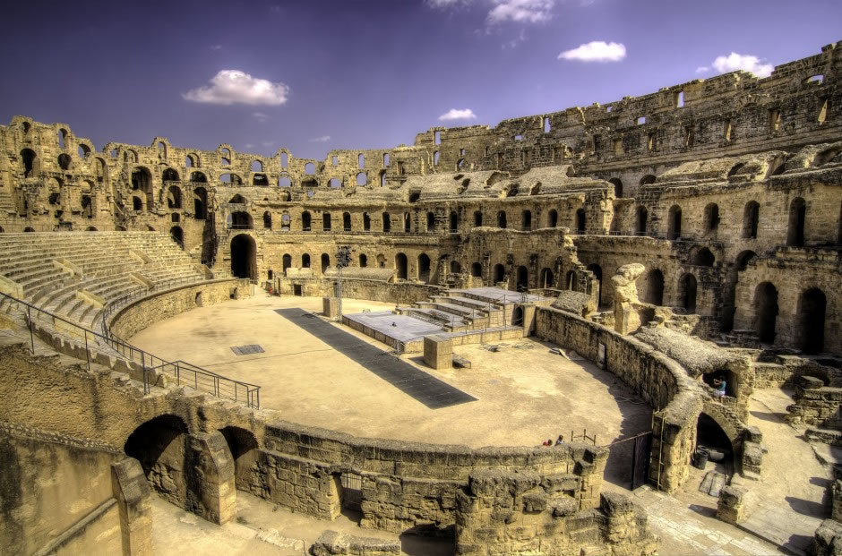 Amphitheatre-of-El-Jem-Mahdia-Governorate-Tunisia-940x621