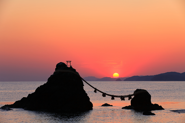 二見浦 夫婦岩