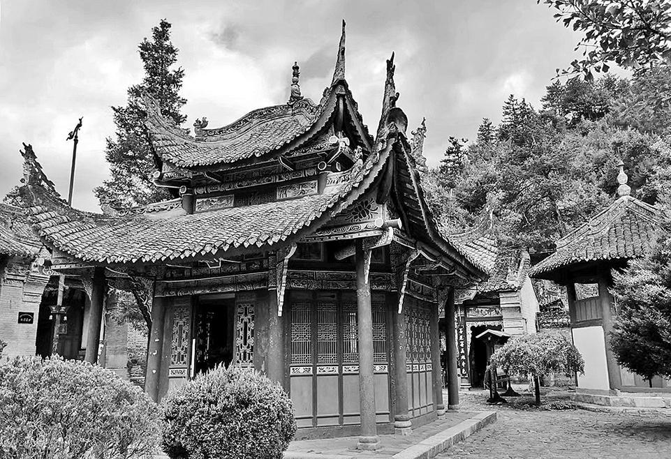 陕西留坝山地度假最美自驾精品环线上的张良庙 本报记者 陈晨 摄