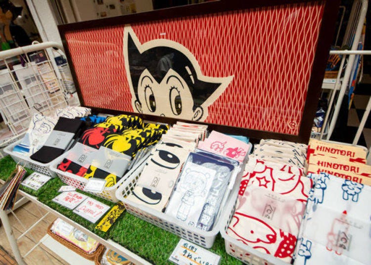 日本「漫画之神」手冢治虫的官方周边商品