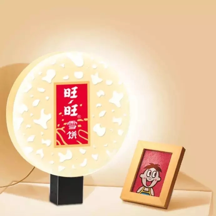 从星巴克到海底捞,为什么品牌们都喜欢做周边?