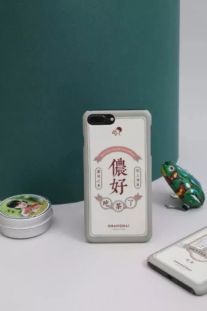 为什么品牌都喜欢出周边，是因为“不务正业”吗？